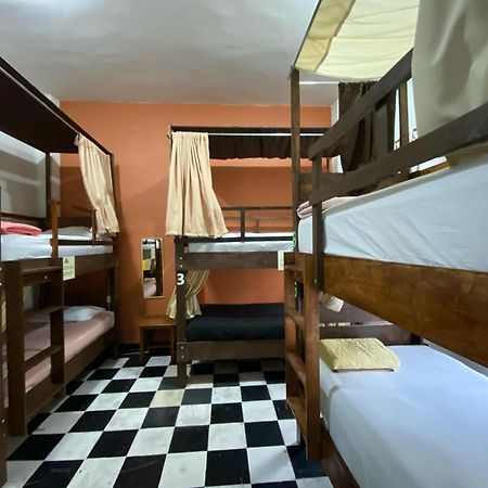 My Family In Monterrey - Hostel Экстерьер фото