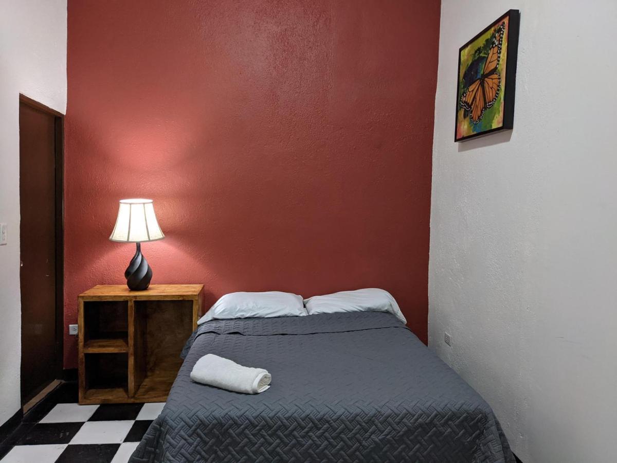 My Family In Monterrey - Hostel Экстерьер фото