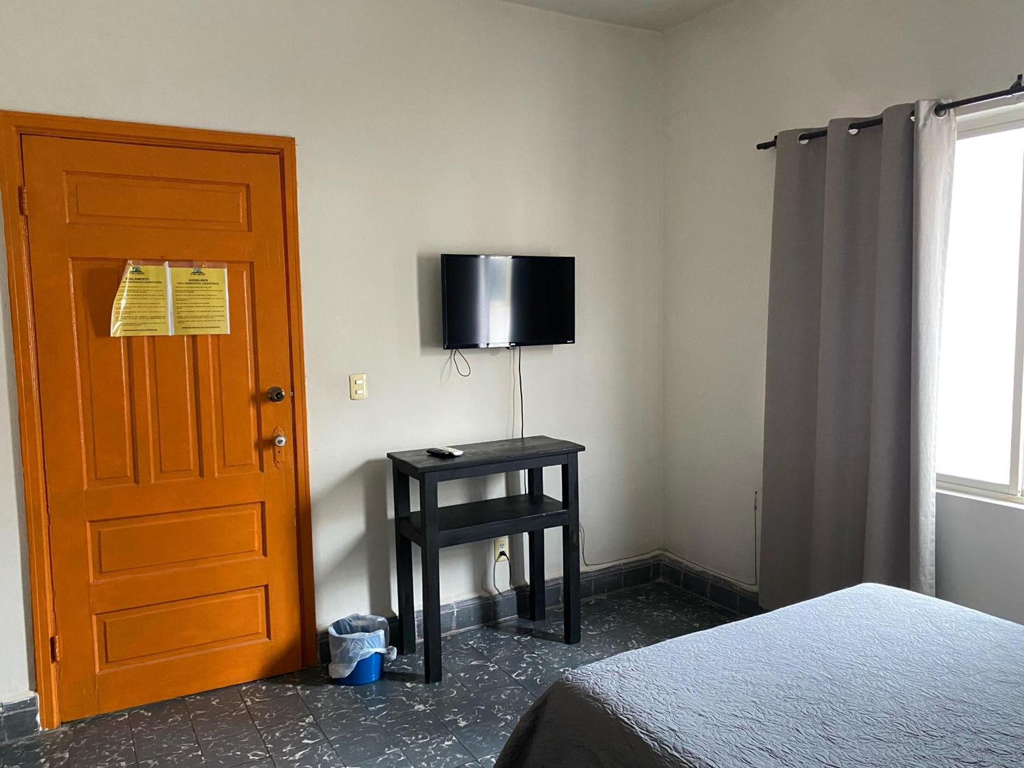 My Family In Monterrey - Hostel Экстерьер фото